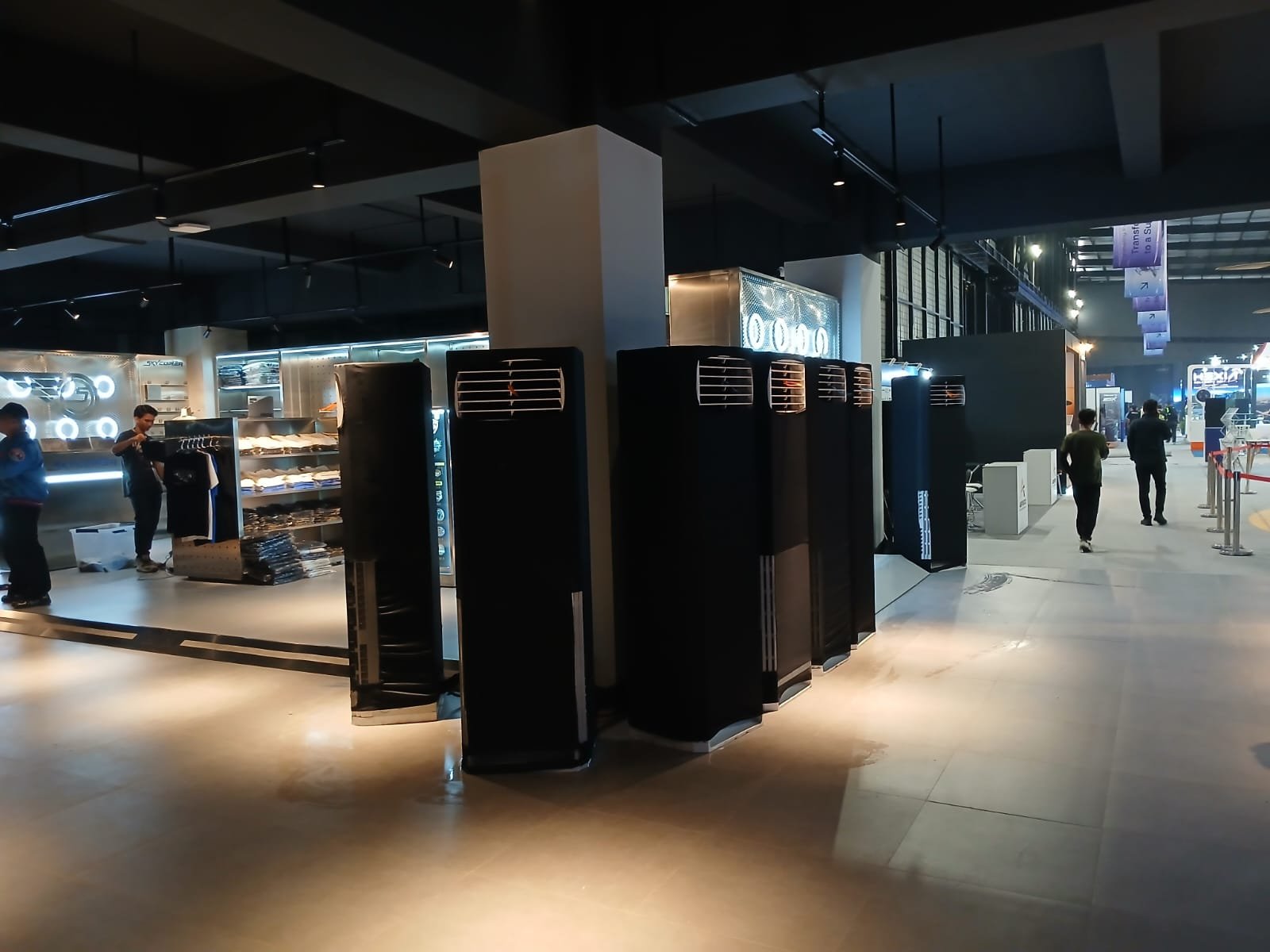 Sewa Standing AC 5PK di Ecopark Ancol